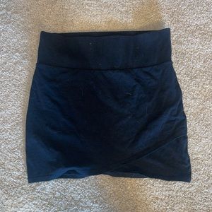 Garage Medium Black Skirt (Medium)